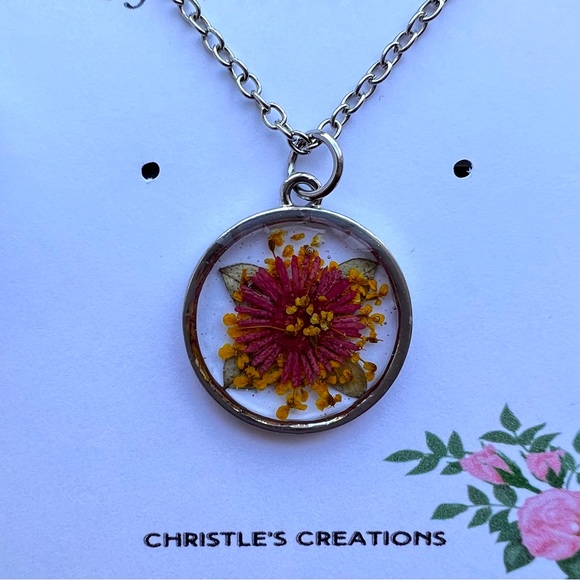 🌺Handmade Real Flower Necklace - Picture 5 of 5